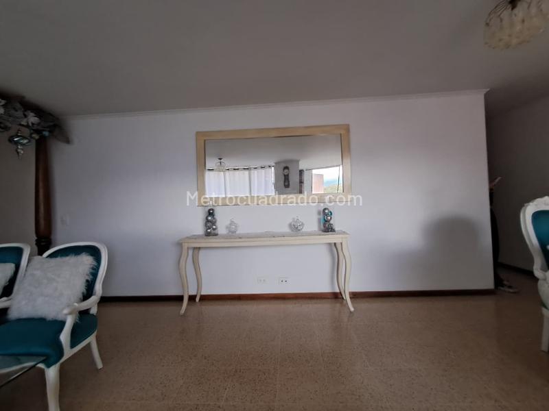 Apartamento Amplio de 3 Alcobas en Belén La Mota - 4