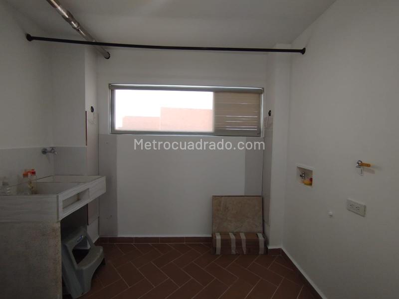 Apartamento en Arriendo, Barro Blanco Rio Negro, Rionegro - 4