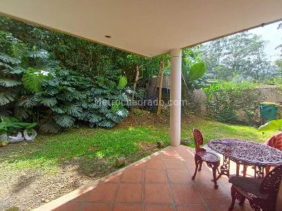 Casa de 5 alcobas en arriendo en Transversal Intermedia, Envigado, 200 m² · foto 9 de 20