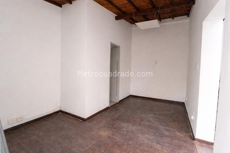 Casa Comercial con 5 Oficinas en El Estadio - 4