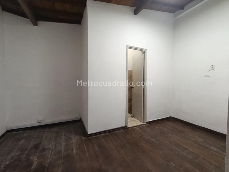 Casa Comercial con 5 Oficinas en El Estadio - 6