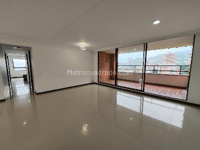 Apartamento de 3 alcobas en arriendo en Loma De Los Parra, Medellín, 150 m² · foto 3 de 20