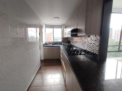 Apartamento de 3 alcobas en arriendo en Loma De Los Parra, Medellín, 150 m² · foto 6 de 20