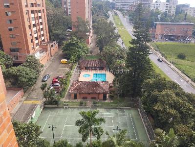Apartamento de 3 alcobas en arriendo en Loma De Los Parra, Medellín, 150 m² · foto 8 de 20