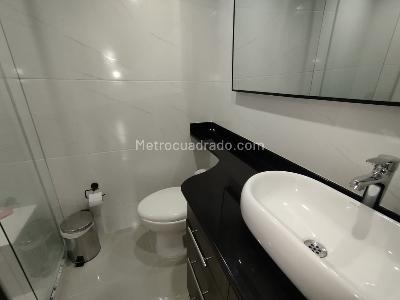 Apartamento de 3 alcobas en arriendo en Loma De Los Parra, Medellín, 150 m² · foto 12 de 20