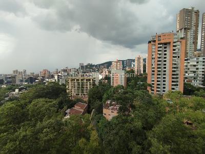 Apartamento de 3 alcobas en arriendo en Loma De Los Parra, Medellín, 150 m² · foto 19 de 20