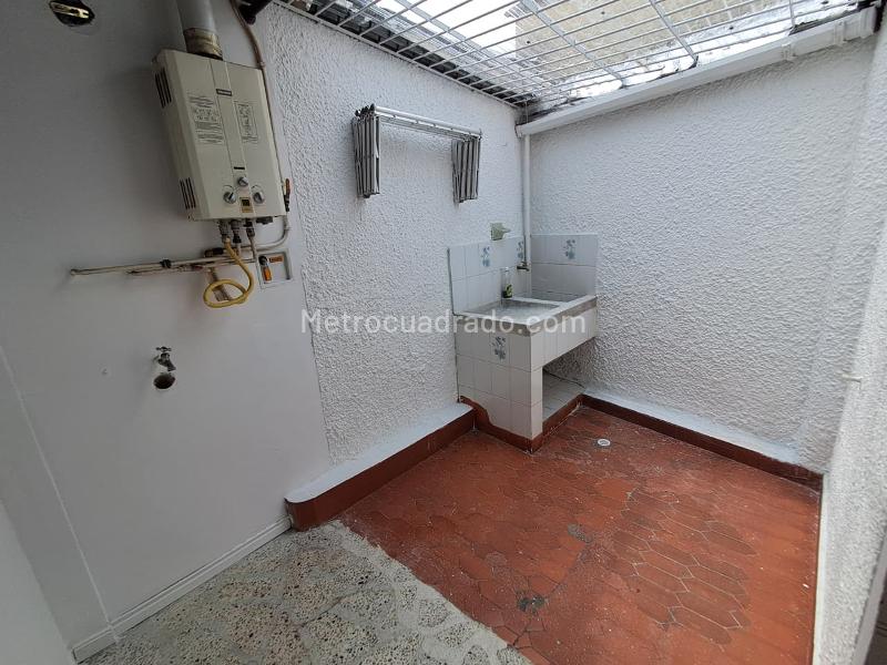 Apartamento Luminoso de 4 Alcobas en La Almería con Parqueadero - 4