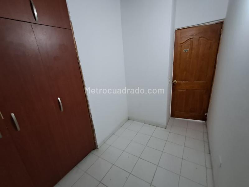 Apartamento de 3 Alcobas Cerca al Metro de Santa Lucía - 5