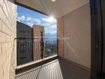 Apartamento de 2 alcobas en arriendo en Mayorca, Sabaneta, 60 m² · foto 2 de 16