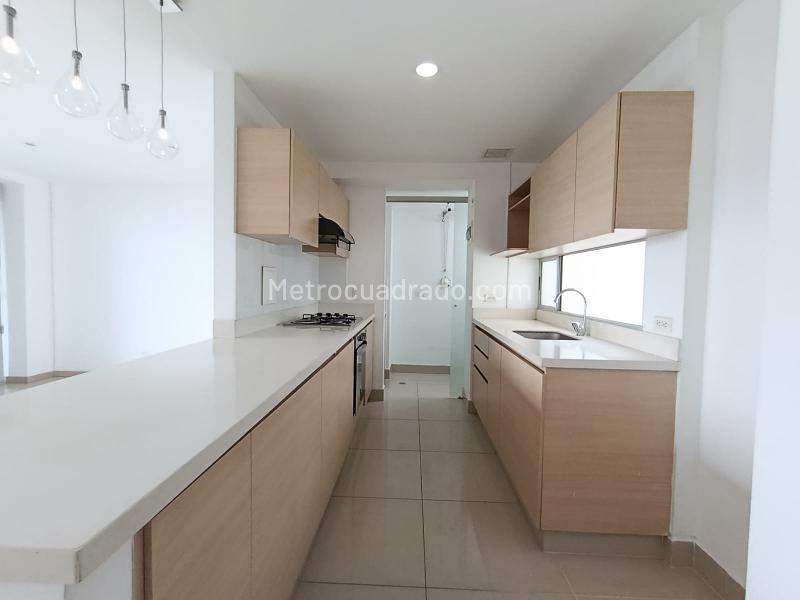 Spacious 3BR Apartment in Santa Maria De Los Angeles - 5