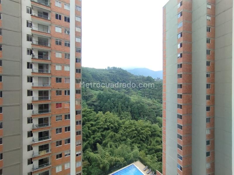 2BR Apartment in Loma San Jose Sabaneta (60 m²)