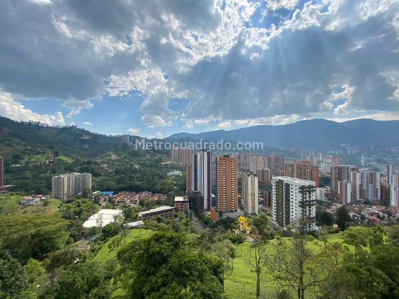 Apartamento de 3 Alcobas con Amenidades en Aves María (Sabaneta)