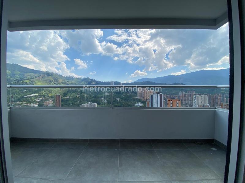 3BR Apartment with Amenities in Aves María (Sabaneta) - 2