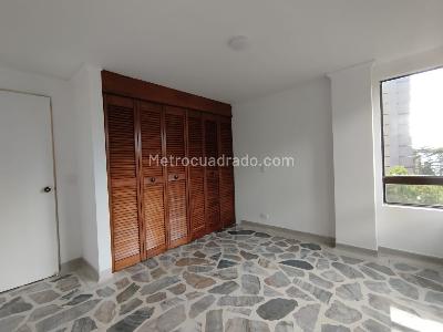 Apartamento de 3 alcobas en arriendo en Las Lomas, Medellín, 143 m² · foto 4 de 20