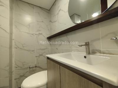 Apartamento de 3 alcobas en arriendo en Las Lomas, Medellín, 143 m² · foto 9 de 20