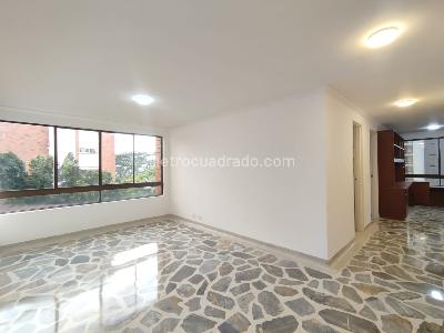 Apartamento de 3 alcobas en arriendo en Las Lomas, Medellín, 143 m² · foto 15 de 20