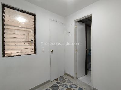 Apartamento de 3 alcobas en arriendo en Las Lomas, Medellín, 143 m² · foto 17 de 20