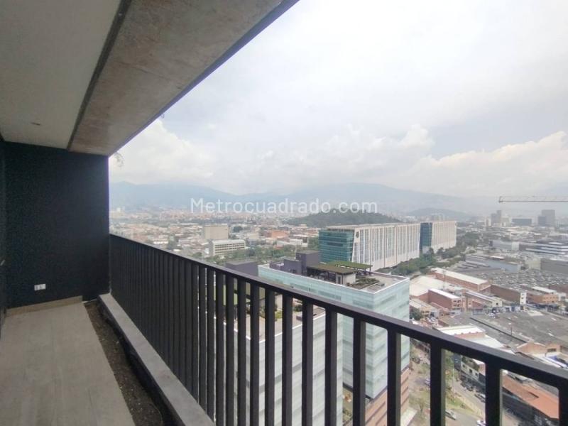 Loft-Style 1BR Apartaestudio in Ciudad del Río for Rent