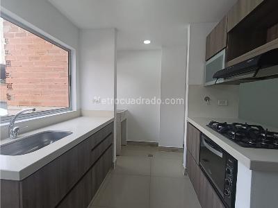Apartamento en venta en Laureles, Medellín · foto 2 de 16
