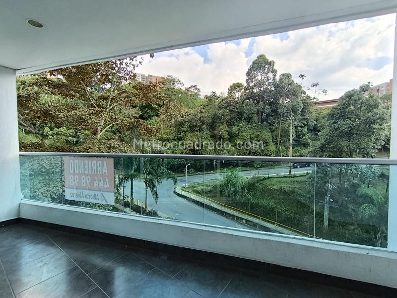 Amplio Apartamento de 3 Alcobas en Arriendo en Aves María, Sabaneta - 5