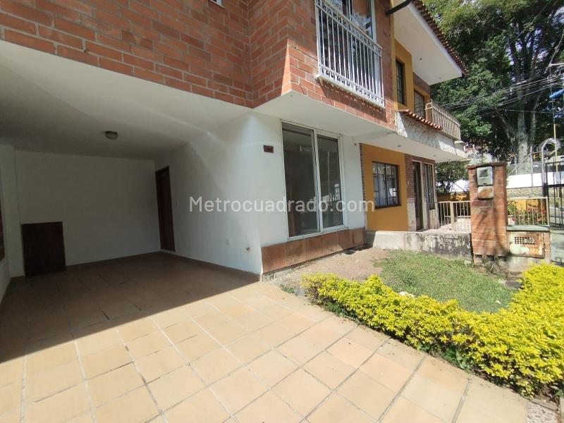 Casa acogedora de 3 alcobas en arriendo en Suramérica, La Estrella - 2