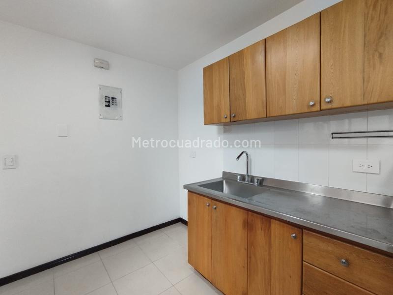 Casa acogedora de 3 alcobas en arriendo en Suramérica, La Estrella - 5