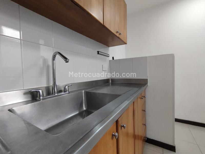 Casa acogedora de 3 alcobas en arriendo en Suramérica, La Estrella - 6