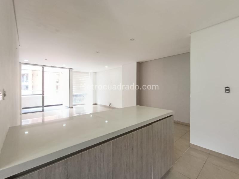 Spacious 3BR Apartment in Loma De San Julian - 7