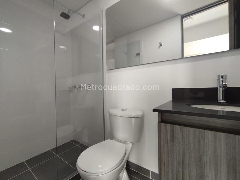 Apartamento Nuevo de 2 Alcobas con Balcón en Las Palmas Medellín - 4