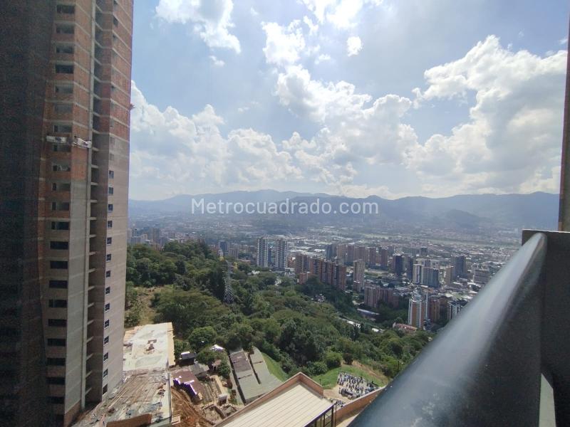 Apartamento Nuevo de 2 Alcobas con Balcón en Las Palmas Medellín - 8