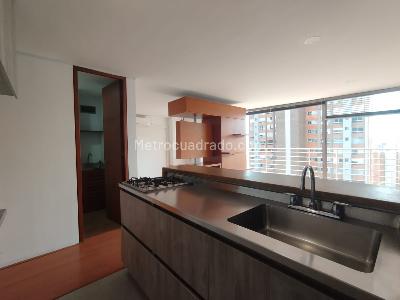 Apartamento de 1 alcoba en arriendo en El Tesoro, Medellín, 54 m² · foto 13 de 17