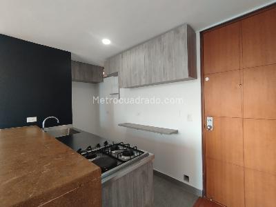 Apartamento de 1 alcoba en arriendo en El Tesoro, Medellín, 54 m² · foto 16 de 17