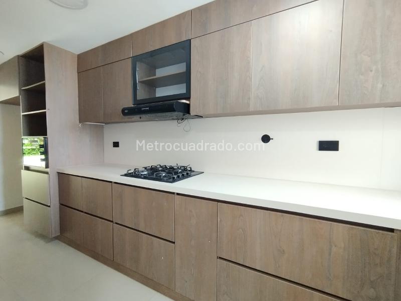 Spectacular 3-Level House in Loma del Atravesado - 7