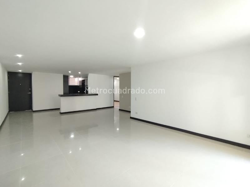 2BR Apartment in Zuñiga (110 m²) - 3
