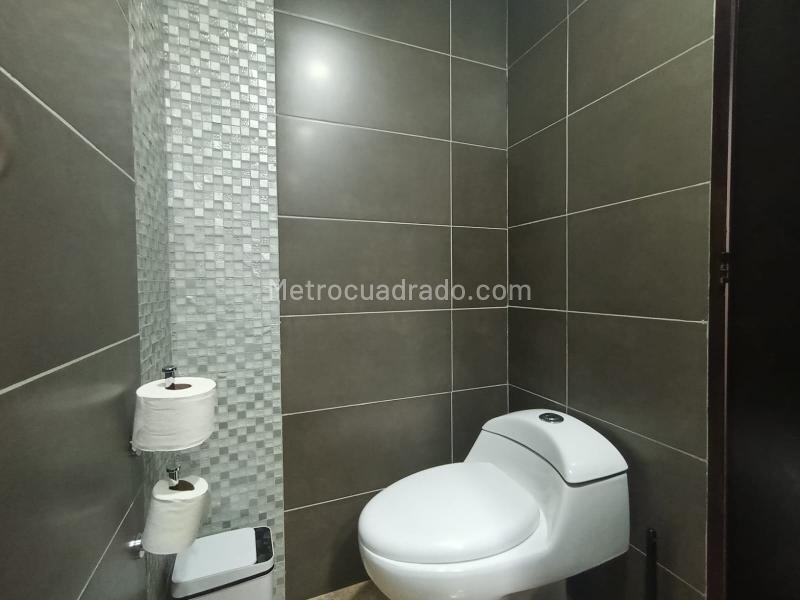 Apartamento en Arriendo, Castropol, Medellín - 2