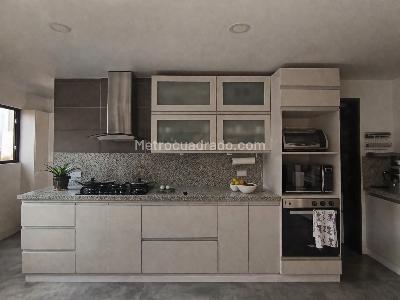 Apartamento de 3 alcobas en arriendo en Castropol, Medellín, 230 m² · foto 7 de 20