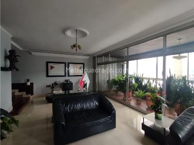 Apartamento en venta en Centro, Medellín · foto 3 de 20