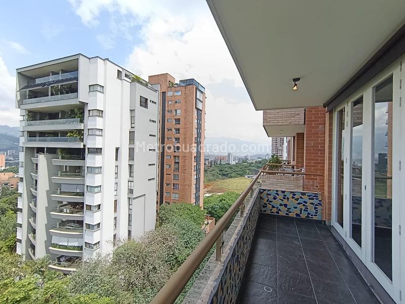 Apartamento Estudio Moderno de 1 Alcoba en Los Balsos, Medellín - 4