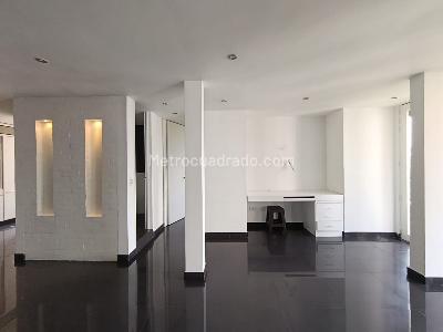 Apartamento de 1 alcoba en arriendo en Los Balsos, Medellín, 80 m² · foto 2 de 18
