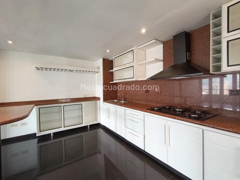 Apartamento Estudio Moderno de 1 Alcoba en Los Balsos, Medellín - 5