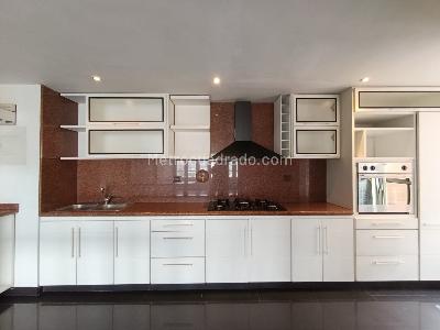 Apartamento de 1 alcoba en arriendo en Los Balsos, Medellín, 80 m² · foto 6 de 18