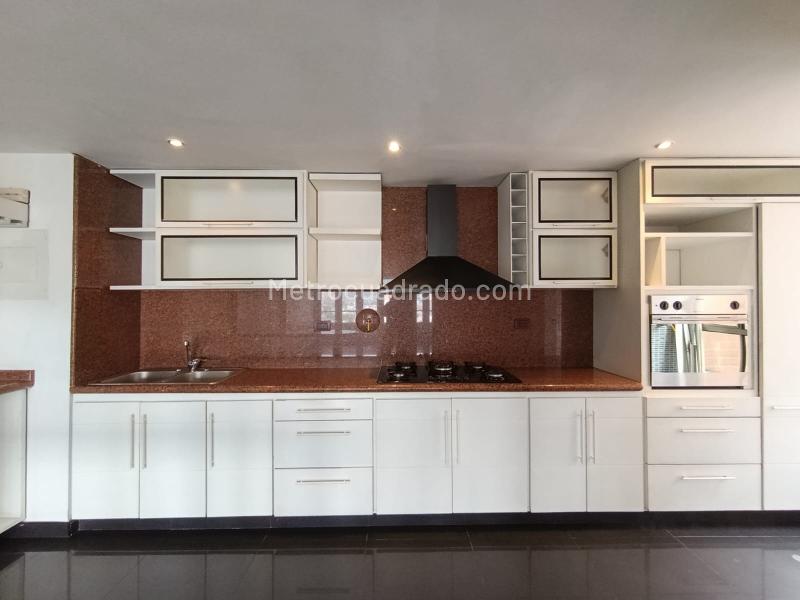 Apartamento Estudio Moderno de 1 Alcoba en Los Balsos, Medellín - 6