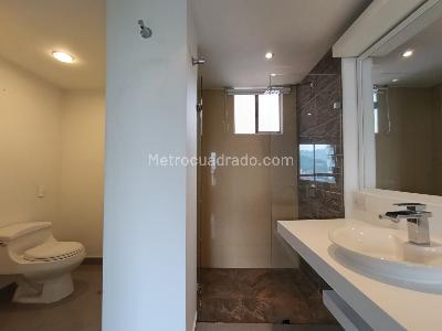 Apartamento de 1 alcoba en arriendo en Los Balsos, Medellín, 80 m² · foto 16 de 18