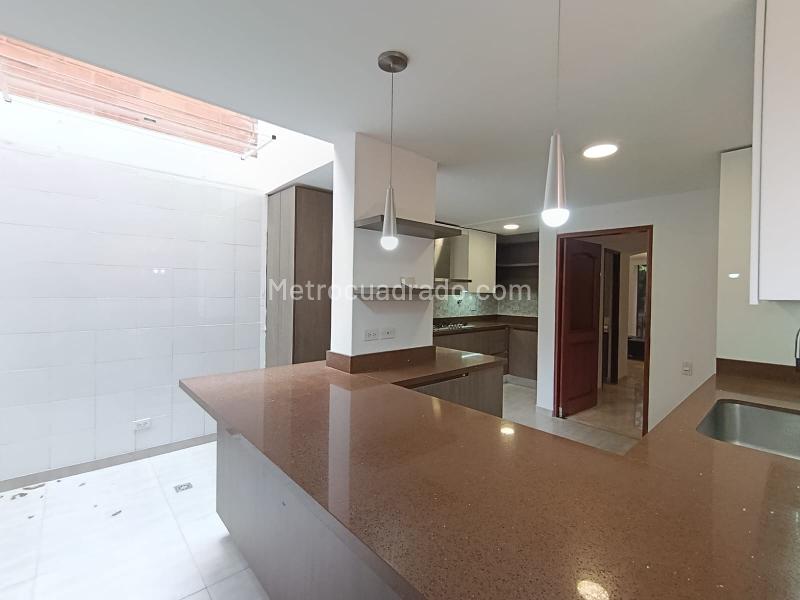 4BR House with Garden in Exclusive Los Balsos - 5