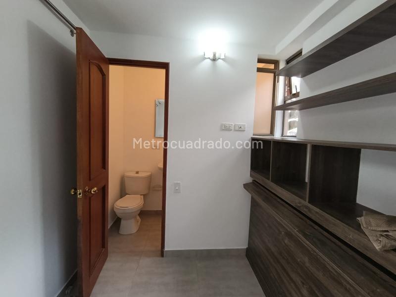 4BR House with Garden in Exclusive Los Balsos - 7