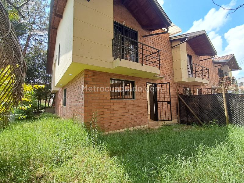 3BR House in Los Colegios (170 m²) - 3