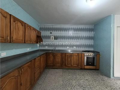 Apartamento de 5 alcobas en venta en La America, Medellín, 158 m² · foto 3 de 20