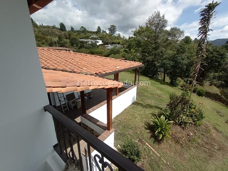 Casa – Guarne, Oriente - Más