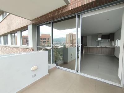 Apartamento de 3 alcobas en arriendo en Santa Maria De Los Angeles, Medellín, 104 m² · foto 3 de 16