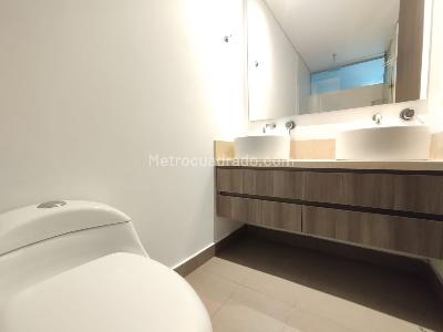 Apartamento de 3 alcobas en arriendo en Santa Maria De Los Angeles, Medellín, 104 m² · foto 11 de 16